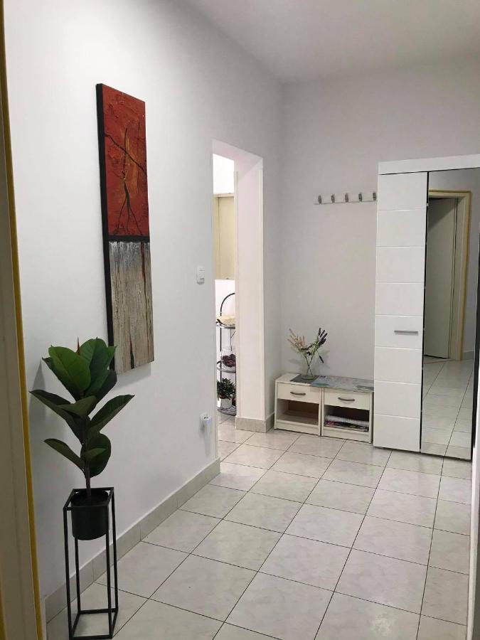 Apartments Zenta Split Exterior photo
