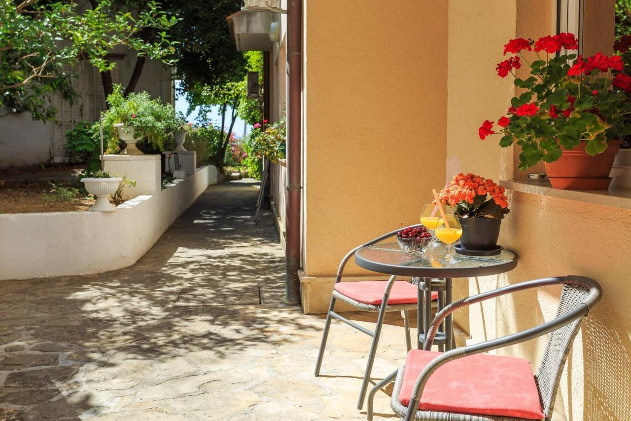 Apartments Zenta Split Exterior photo