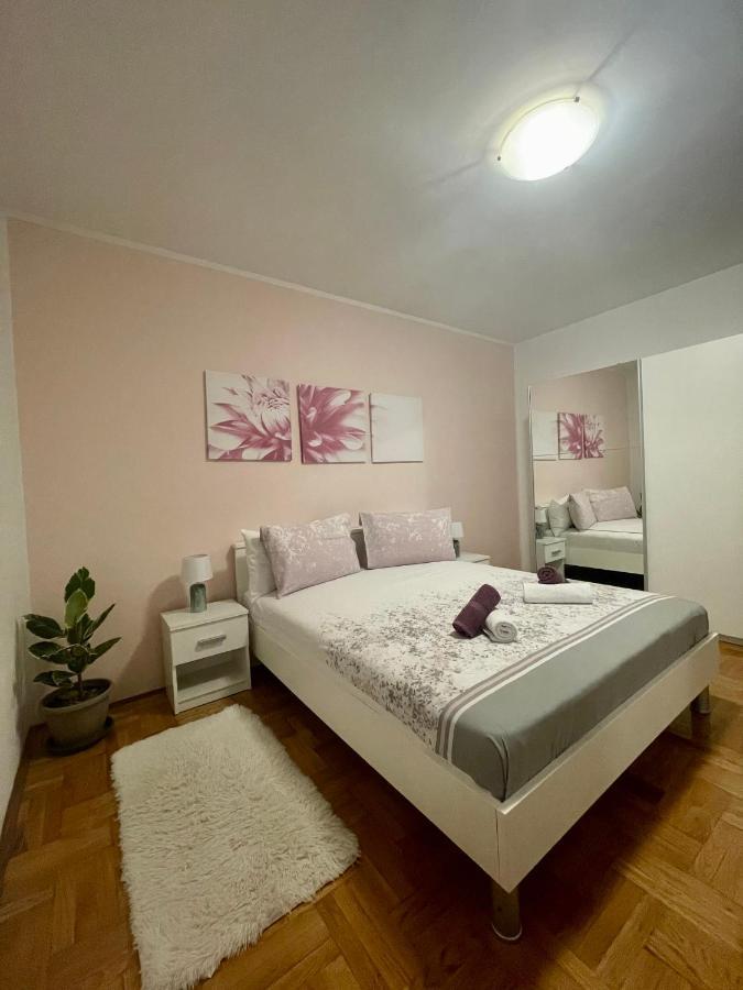 Apartments Zenta Split Exterior photo